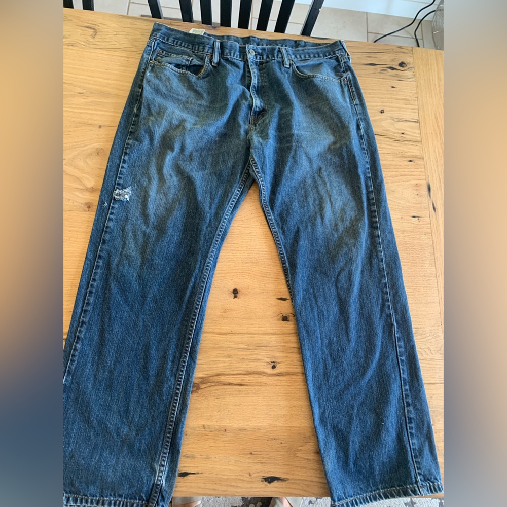 Levi’s‎ Jeans Straight Leg Zipper Fly Blue Distressed Men’s 40”x32” Preloved